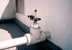 給水管・受水槽更新工事1の画像